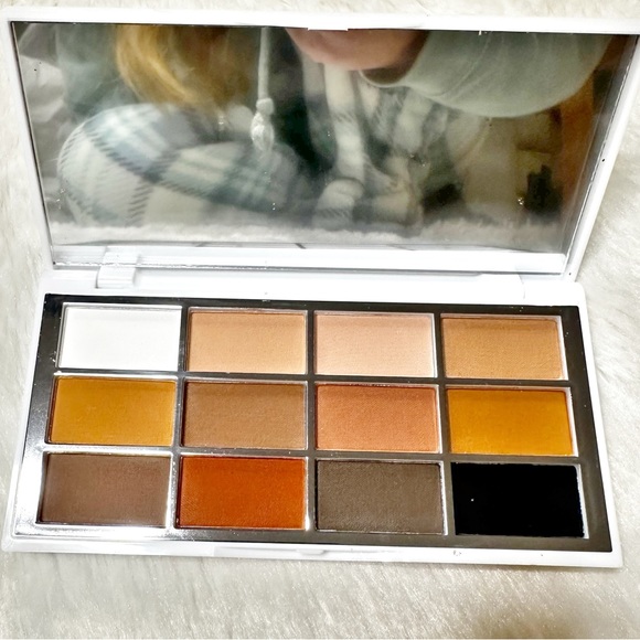 NEW Lash Step Matte About You Eyeshadow Palette Full Size 13g - Picture 2 of 5